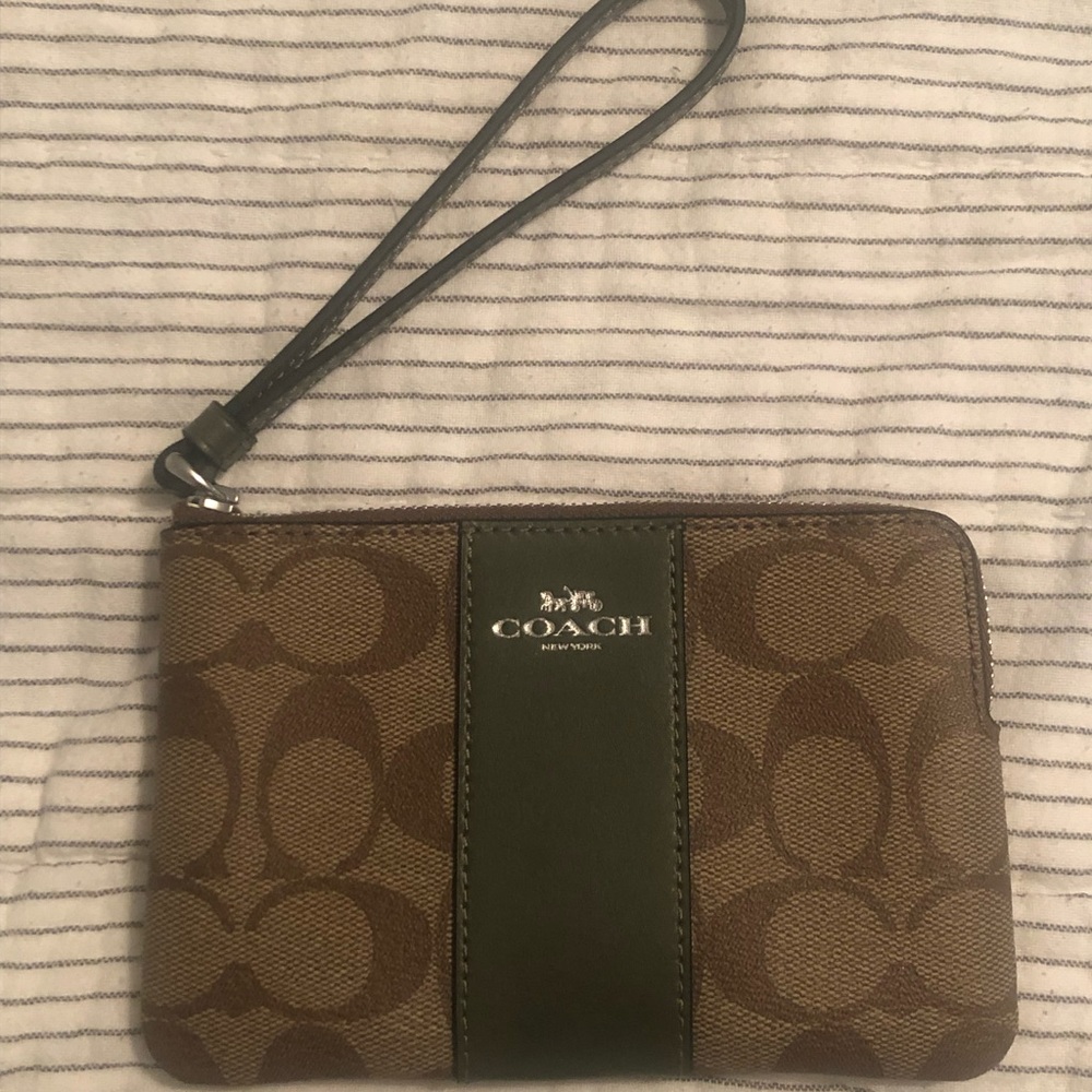 Coach signature corner zip wristlet